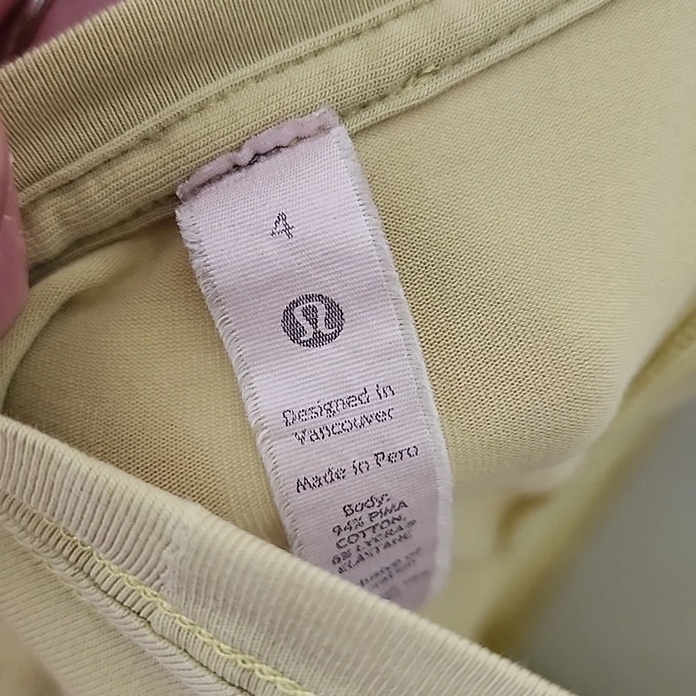 Lululemon Womens Racerback Tank Top Light Yellow/ Green  Size 4